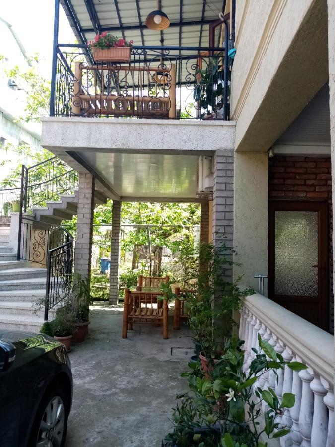 Guest House Agmashenebeli 229 Кобулеті Екстер'єр фото