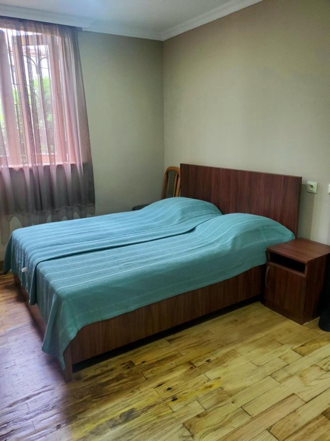 Guest House Agmashenebeli 229 Кобулеті Екстер'єр фото