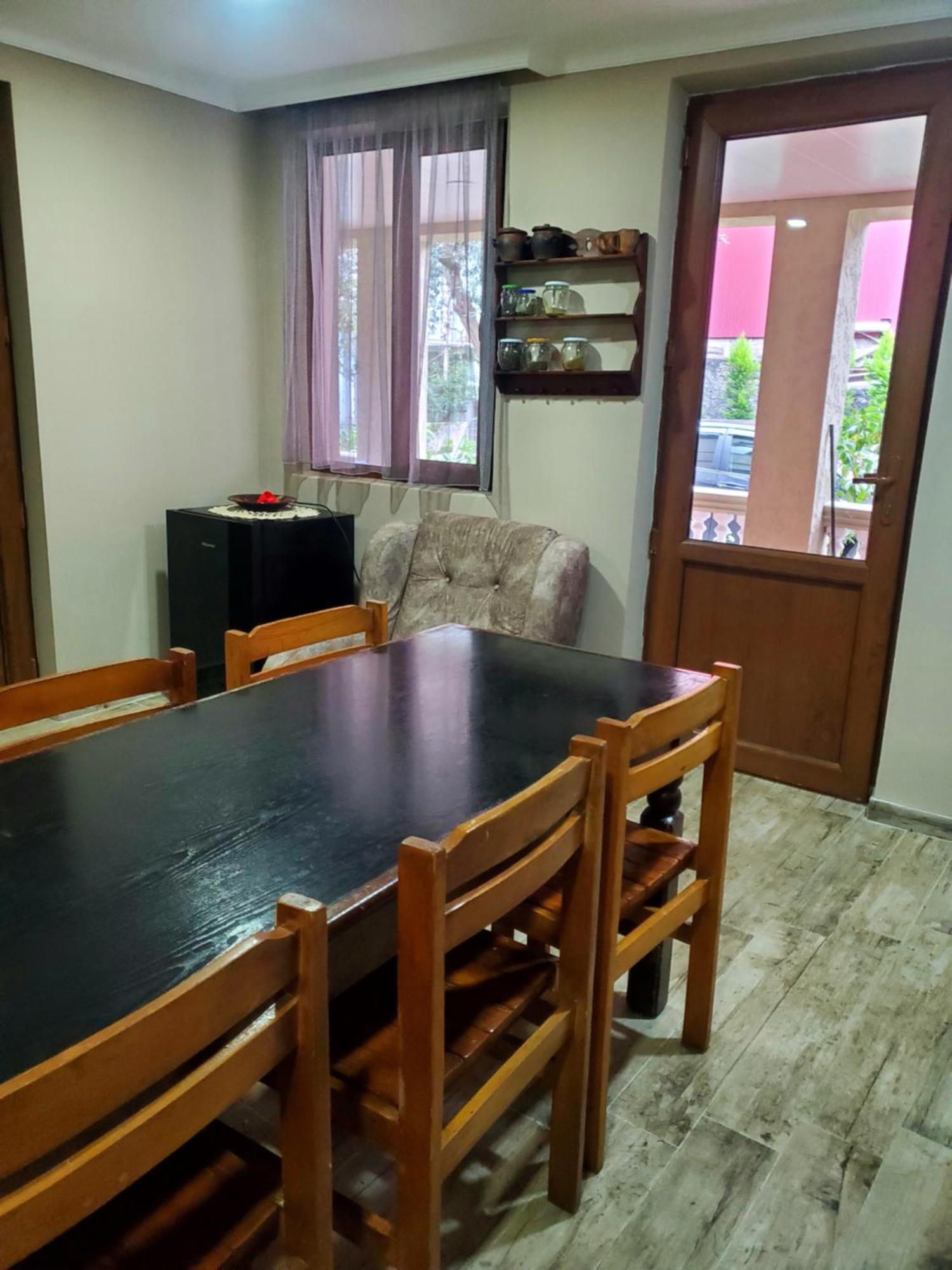 Guest House Agmashenebeli 229 Кобулеті Екстер'єр фото